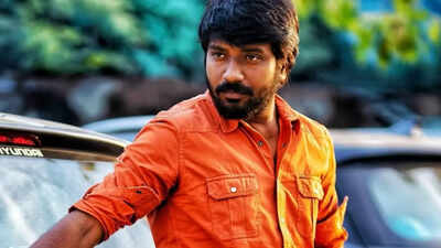 Junior Vetri Vasanth, the lead actor in 'Siragadikka Aasai,' has become a household name due to his emotional performances. Vasanth, who unexpectedly landed the role after a friend encouraged him to audition, revealed he once cried for two hours on set after a particularly intense scene. The serial's relatable portrayal of middle-class struggles contributes to its widespread appeal. Vetri Vasanth’s two-hour emotional breakdown stuns fans; living Muthu beyond the camera