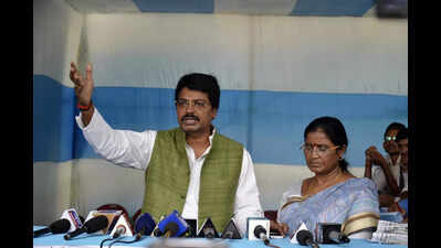 Former Congress minister Yogendra Sao and wife detained for obstructing NTPC operations; Congress demands their immediate release