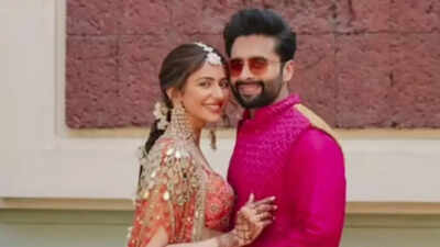 Jackky Bhagnani, the actor and producer, penned a super heartfelt message for his wife, the lovely actress Rakul Preet Singh, as they marked their second wedding anniversary. It sounds like he's really cherishing their journey together and wanted to share his deep feelings publicly on this special occasion. Jackky Bhagnani on two years with 'backbone' Rakul Preet Singh: Thank you for being mine