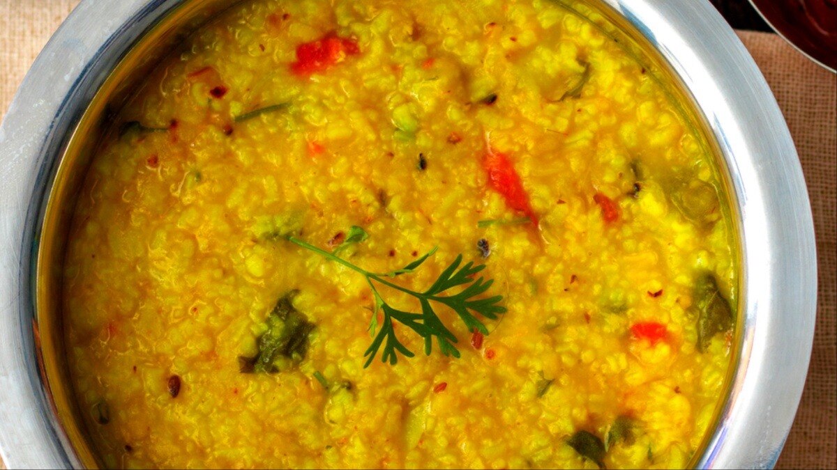 वजन घटाना है तो ट्राई करें अरहर दाल की खिचड़ी, स्वाद और सेहत का है अनोखा संगम (Photo- Getty Image) वजन घटाना है तो ट्राई करें अरहर दाल की खिचड़ी, स्वाद और सेहत का है अनोखा संगम (Photo- Getty Image)