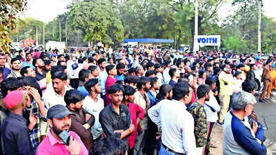 After hearing multiple blasts, workers from nearby units and passersby gathered at the site. 25 who suffered burns in factory blaze onlookers in Faridabad