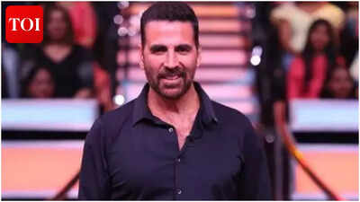 Akshay Kumar turns face reader on Wheel of Fortune; says 'Main Chehre Padhta Hoon!'
