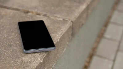 Can you find your lost or stolen mobile phone by its IMEI number