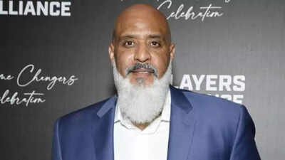 MLBPA executive director Tony Clark reportedly set to step down ahead of high-stakes MLB labor talks as CBA clock ticks