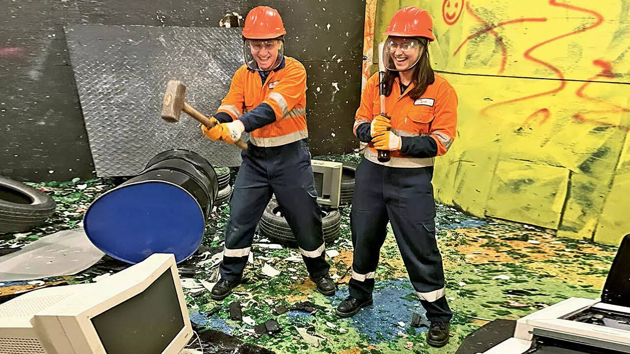 Smash & mend at a rage room