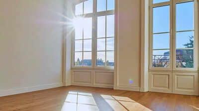 “Ma’am is room me sunlight bhi aati hai to iska rent ₹80,000 hai”: Viral Bengaluru rent quote sparks outrage and highlights broader housing price trends