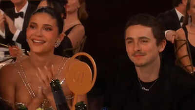 Timothee Chalamet and Kylie Jenner get romantic on pizza date night - PICS