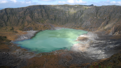 Scientists raise alarm over deadly volcano that killed thousands as it reveals ominous new activity underground