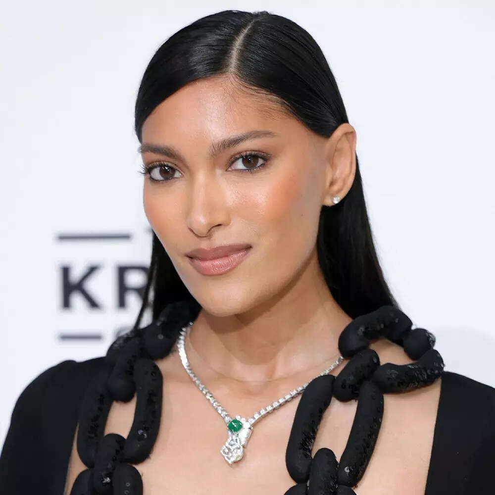 1000x1000-Pritika-Swarup