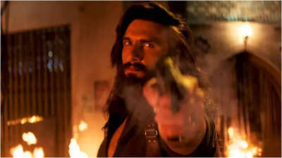 'Rula diya theater mein,' Netizens react to 'Dhurandhar: The Revenge' song 'Phir Se', crooned by Arijit Singh