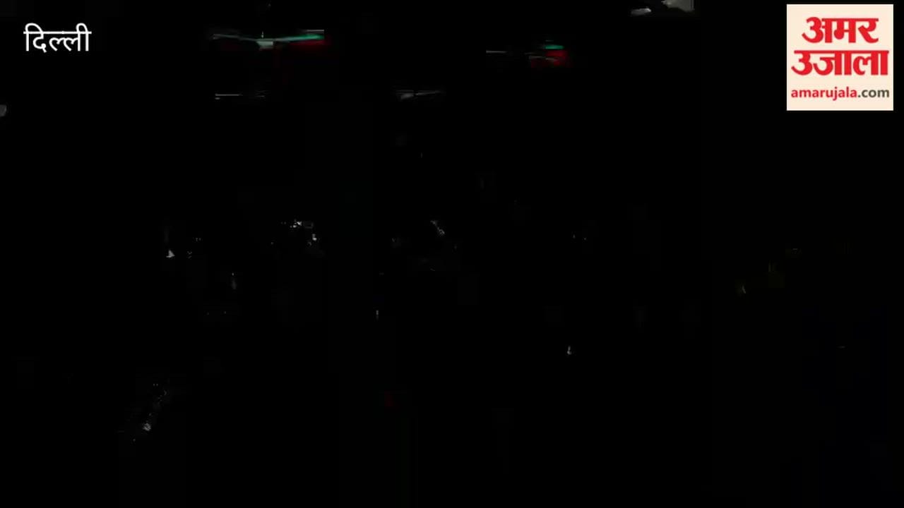 Brainstorming on women empowerment in Vidya Bal Bhavan in Delhi