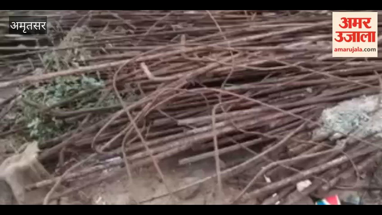 Former Deputy Chief Minister Om Prakash Soni visits Ringo Bridge; issues warning to Railway Department to complete work expeditiously.