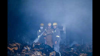 5 days after factory fire in Noida, man found dead