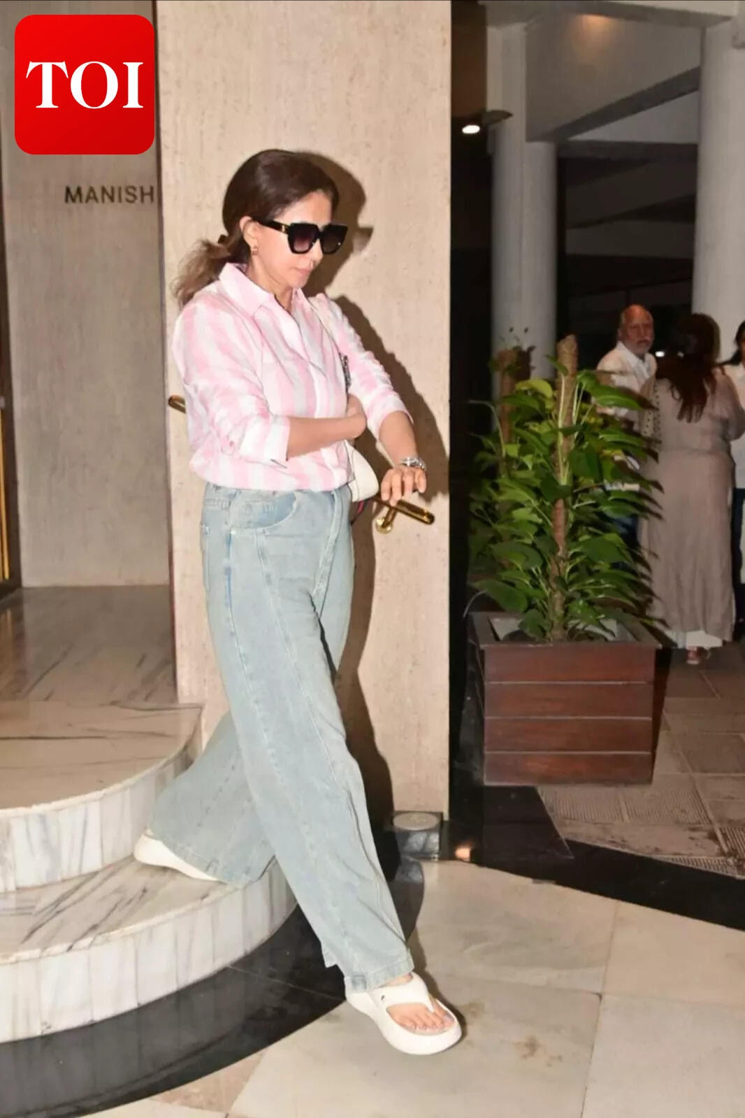 7f614e23-f37b-48f9-8357-62c54ec57126