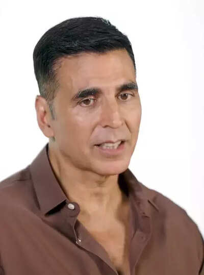 Akshay Kumar shares message of prayer amid global war tensions