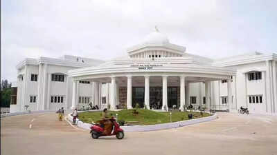 Karnataka education department asks KSOU to defer event on RSS ideologue