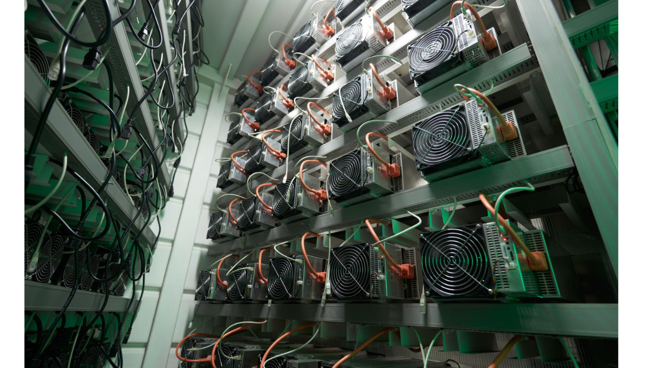 How Bitcoin mining produces usable heat