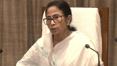 Mamata Banerjee raises monthly honorarium for priests, muezzins by Rs 500 ahead of EC's poll schedule announcement