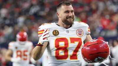 Travis Kelce stole the spotlight in a USMNT jersey, bringing World Cup energy to the Chiefs contract signing