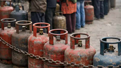 Where to complain if someone asks for extra money for LPG cylinder or delays delivery