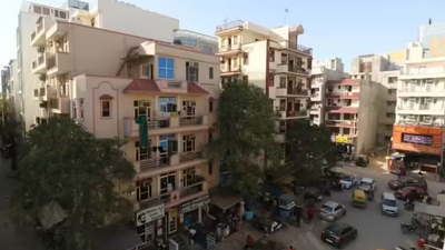 Woman jumps to death from Gurgaon DLF Phase 3 building’s rooftop after argument with friend