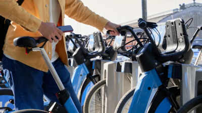 Florida man crashes electric bike into tricycle on April Fools’ Day, found with three marijuana cigarettes