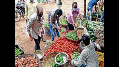 People buy vegetables at Unit-I market in Bhubaneswar Bhubaneswar to turn vegetable waste into CNG: Project to ease civic burden